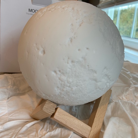 Moon Light - Picture 3 of 4